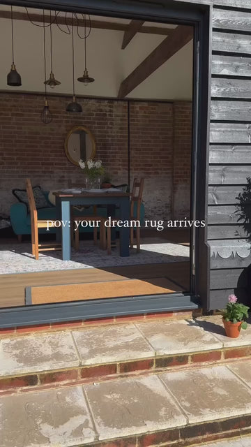 pov:your dream rug arrives and it’s Bank holiday Monday tomorrow 🫨🩵 We all love that feeling when you unpack and lay your new rug and instantly your room gets refreshed 📸 @laurahom
