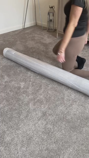 The most popular plain rugs are back! 🤍 ✨Carmel Cream-Grey Striped Rug | 6010