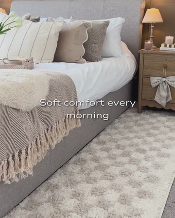 Bedrooms can look beautiful, but still feel like something is missing. Sometimes it’s not the bed, the lighting or the furniture. It’s what’s happening on the floor. A rug is often