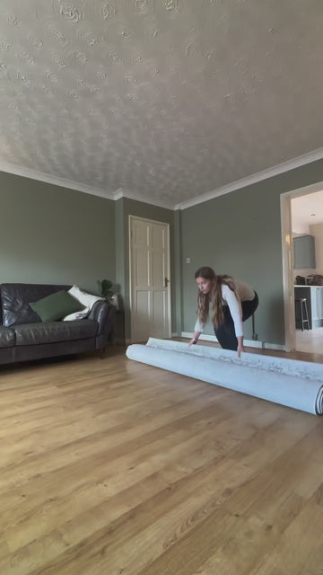 Slow Sunday mornings just got even better ☕️ Rolled out the Cream Montana from The Rugs and the living room finally feels finished. Still can’t get over that first roll out moment.