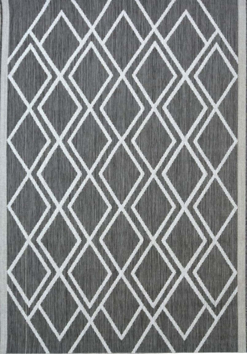 County Diamonds Indoor/Outdoor Rug | Versatile Home Decor