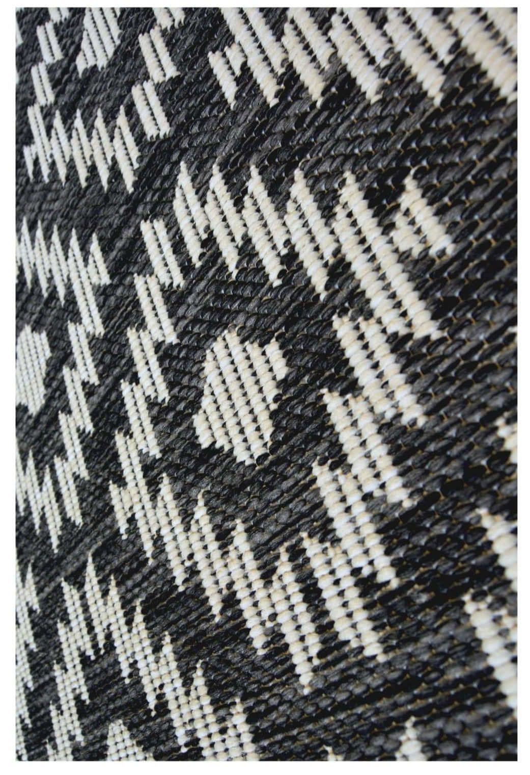 County Genesis Indoor/Outdoor Rug | Versatile Home Decor