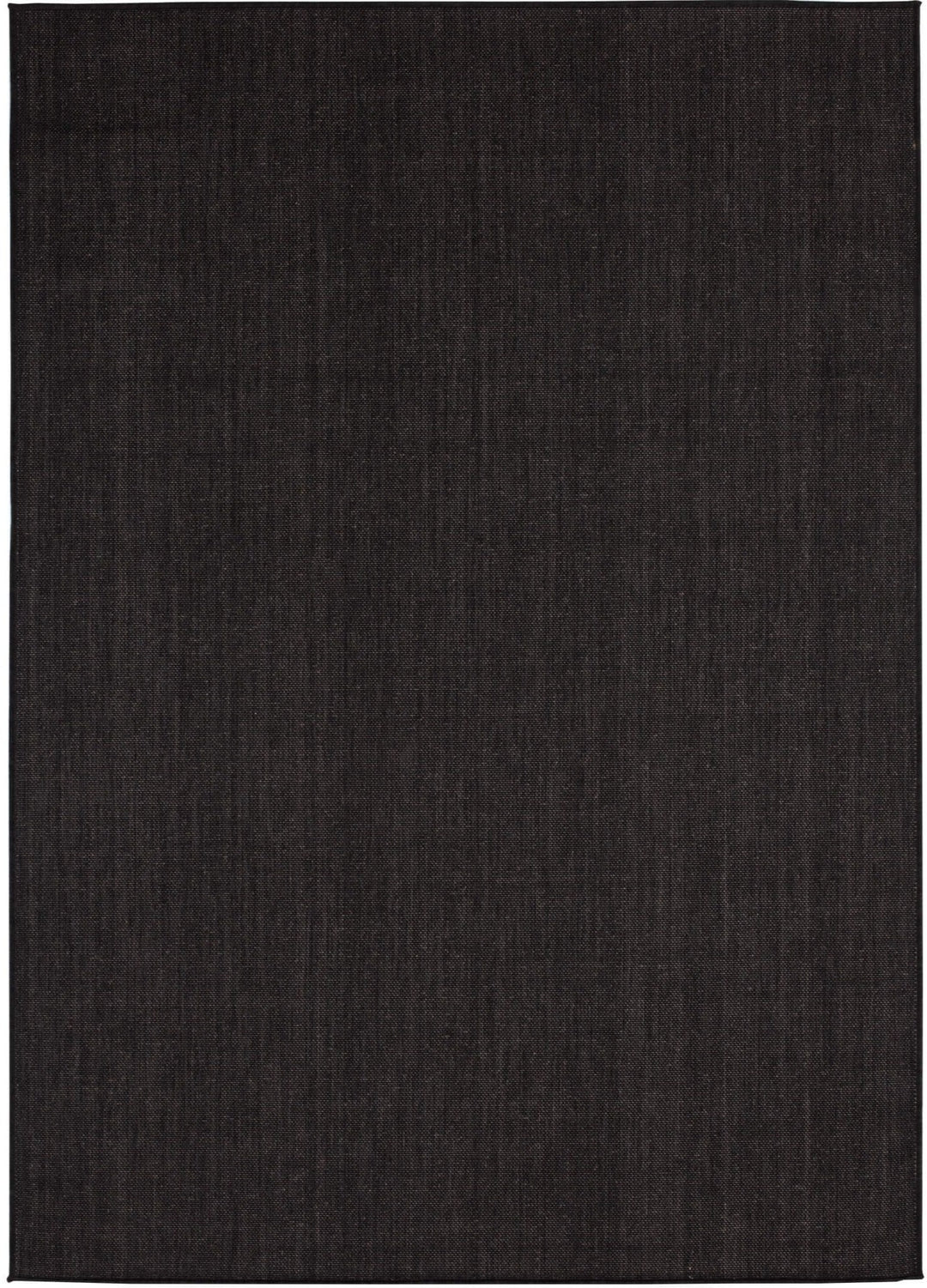 plain-black-outdoor-rug-3