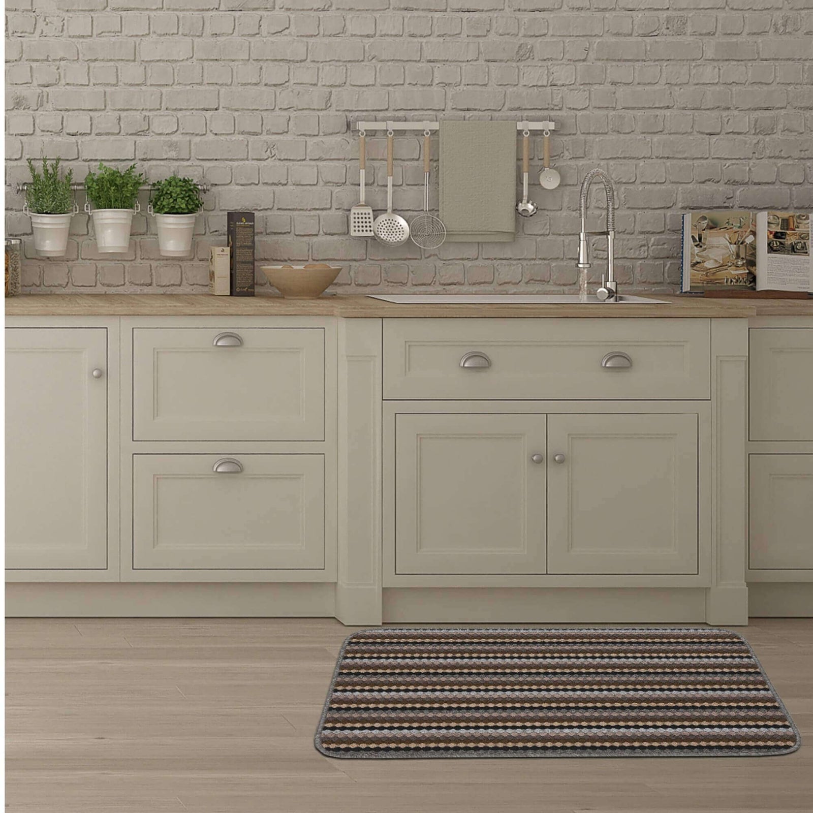 Washable Designer Mats Stripe Design in Multicolour